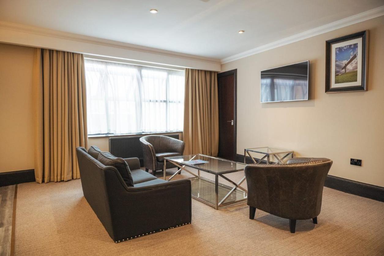 County Hotel & County Aparthotel Newcastle Экстерьер фото